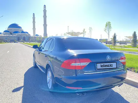 Skoda Superb 2015 года за 6 990 000 тг. в Астана – фото 11