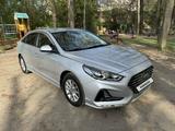 Hyundai Sonata 2019 годаүшін8 600 000 тг. в Алматы – фото 3