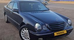 Mercedes-Benz E 200 2001 годаfor4 900 000 тг. в Астана