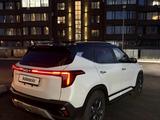 Kia Seltos 2023 года за 8 450 000 тг. в Петропавловск – фото 3