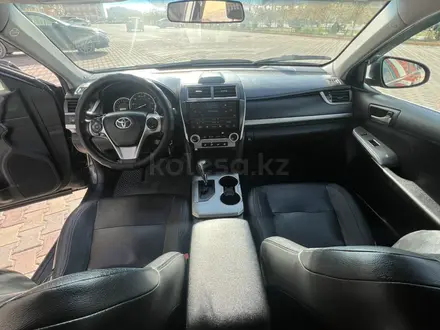 Toyota Camry 2014 года за 8 000 000 тг. в Актау – фото 20