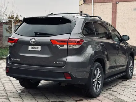 Toyota Highlander 2019 года за 19 000 000 тг. в Алматы – фото 7