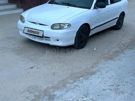 Hyundai Accent 1995 года за 1 200 000 тг. в Актау – фото 2