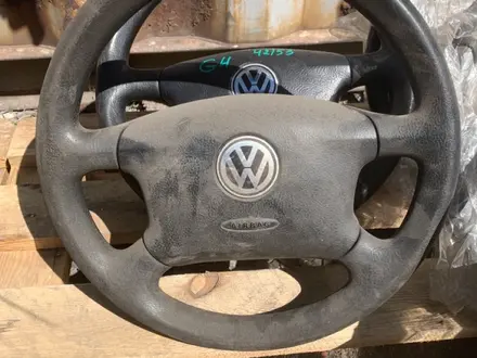Руль на Volkswagen за 30 000 тг. в Караганда – фото 2