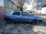 Volkswagen Vento 1993 годаfor550 000 тг. в Тараз – фото 2