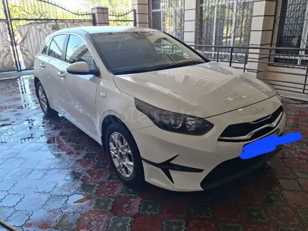 Kia Cee'd 2022 года за 12 000 000 тг. в Шымкент – фото 2