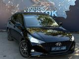 Hyundai Accent 2021 года за 6 800 000 тг. в Усть-Каменогорск – фото 2