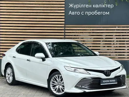 Toyota Camry 2020 года за 14 390 000 тг. в Алматы – фото 5