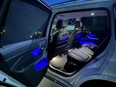 BMW X7 2023 года за 55 000 000 тг. в Астана – фото 12