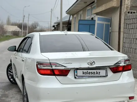 Toyota Camry 2018 года за 16 500 000 тг. в Шымкент – фото 9