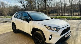 Toyota RAV4 2021 года за 17 000 000 тг. в Алматы