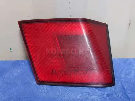 Стоп фонарь внутренний левый на Mitsubishi Carisma за 5 000 тг. в Алматы