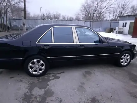 Mercedes-Benz S 320 1995 года за 3 500 000 тг. в Талдыкорган – фото 4