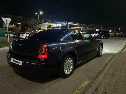 Chrysler 300C 2007 года за 4 700 000 тг. в Алматы – фото 5