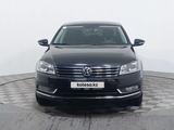 Volkswagen Passat 2013 года за 6 790 000 тг. в Астана – фото 2