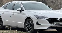 Hyundai Sonata 2022 года за 13 600 000 тг. в Кокшетау – фото 2