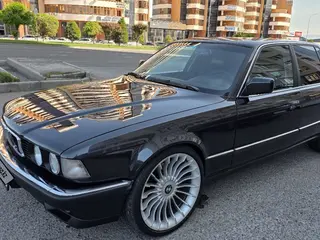 BMW 750