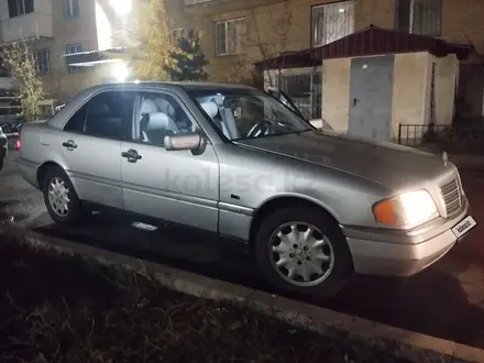 Mercedes-Benz C 230 1997 года за 2 500 000 тг. в Астана – фото 13