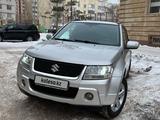 Suzuki Grand Vitara 2011 года за 6 150 000 тг. в Астана – фото 2