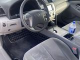 Toyota Camry 2011 годаfor4 200 000 тг. в Актау – фото 4