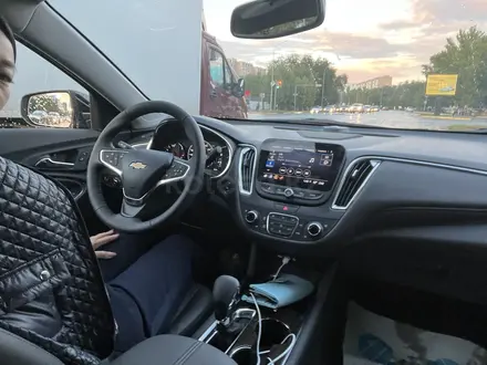 Chevrolet Malibu 2022 года за 13 500 000 тг. в Уральск – фото 7