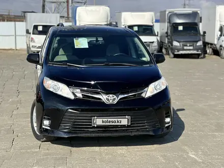 Toyota Sienna 2015 года за 13 500 000 тг. в Атырау – фото 2