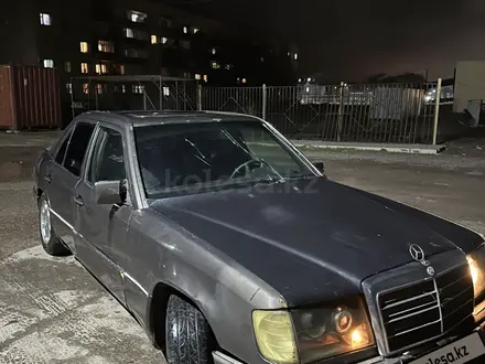 Mercedes-Benz E 230 1990 года за 800 000 тг. в Шу – фото 2