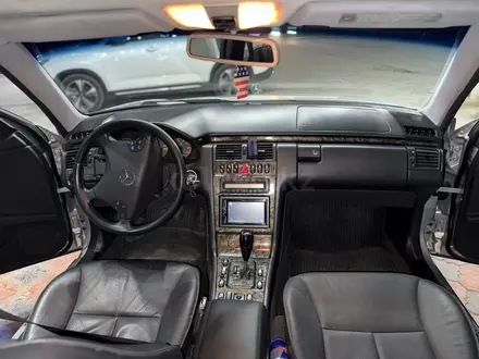 Mercedes-Benz E 280 2000 года за 5 500 000 тг. в Шымкент – фото 12