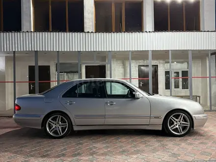 Mercedes-Benz E 280 2000 года за 5 500 000 тг. в Шымкент – фото 27