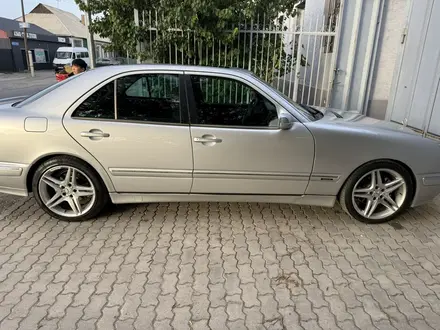 Mercedes-Benz E 280 2000 года за 5 500 000 тг. в Шымкент – фото 28
