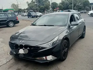 Hyundai Elantra, 2023
