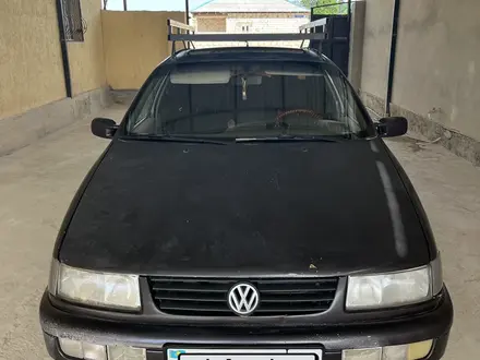 Volkswagen Passat 1994 года за 1 050 000 тг. в Жанаозен