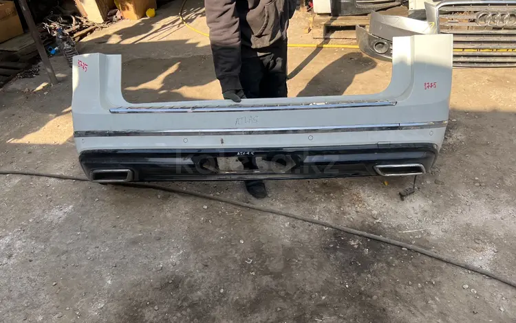 Бампер задний за 750 тг. в Алматы