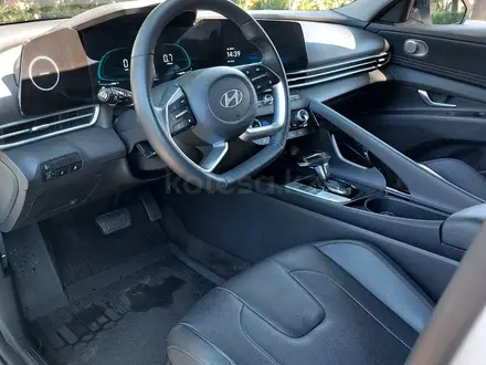 Hyundai Elantra 2024 года за 9 200 000 тг. в Алматы – фото 11