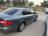 Skoda Superb 2011 года за 4 300 000 тг. в Актау – фото 2
