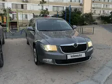 Skoda Superb, 2011