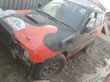 Nissan Mistral, 1999