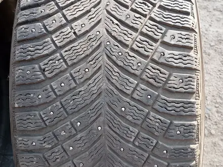 285/45/21 Michelin X Ice Nort 4 б/у за 250 000 тг. в Алматы – фото 2
