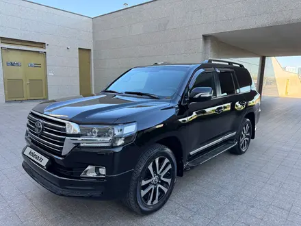Toyota Land Cruiser 2018 года за 36 500 000 тг. в Астана – фото 2
