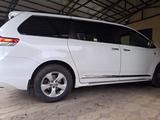 Toyota Sienna 2013 года за 11 000 000 тг. в Уральск – фото 2