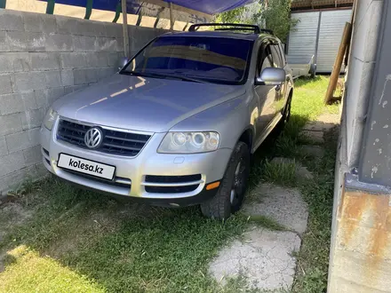 Volkswagen Touareg 2004 года за 5 000 000 тг. в Алматы