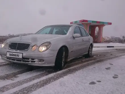 Mercedes-Benz E 320 2003 года за 7 700 000 тг. в Бейнеу