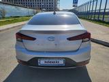 Hyundai Elantra 2019 годаүшін8 339 700 тг. в Астана – фото 5