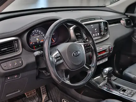 Kia Sorento 2019 года за 13 390 000 тг. в Алматы – фото 12