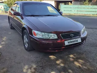 Toyota Camry, 1999