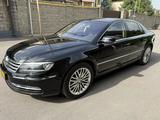 Volkswagen Phaeton 2010 года за 15 890 000 тг. в Алматы – фото 2