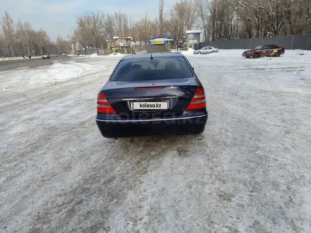 Mercedes-Benz E 240 2003 года за 5 300 000 тг. в Алматы – фото 3