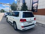 Toyota Land Cruiser 2016 года за 32 000 000 тг. в Караганда – фото 2