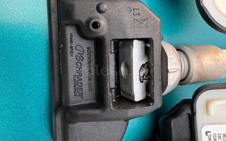 Датчики давления в шинах TPMS Schrader для Mercedes-Benz (433 MHz) за 69 999 тг. в Алматы