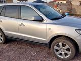 Hyundai Santa Fe 2007 года за 6 000 000 тг. в Астана – фото 2